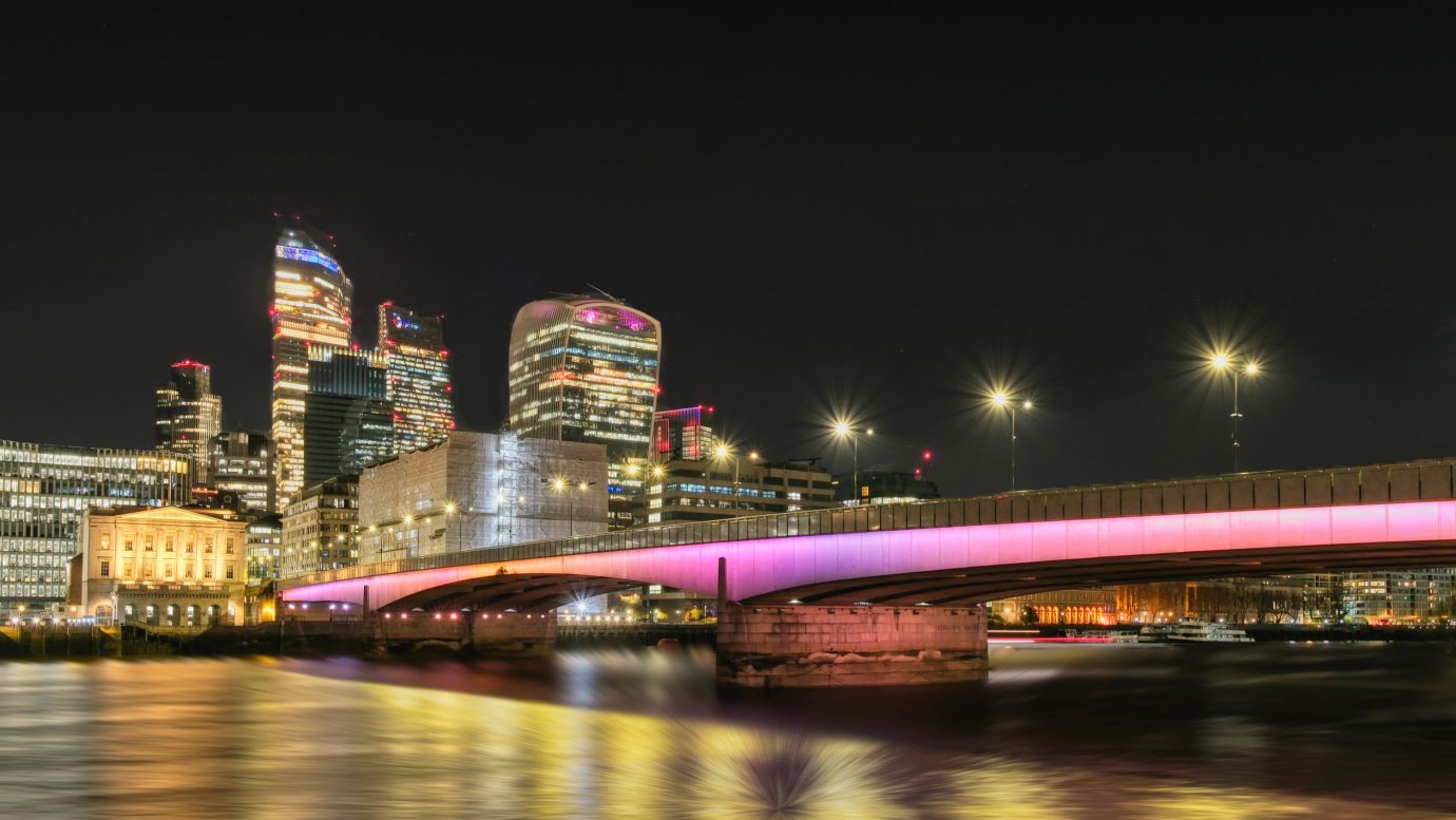 London-Bridge-night-autumn-F9313-27112024