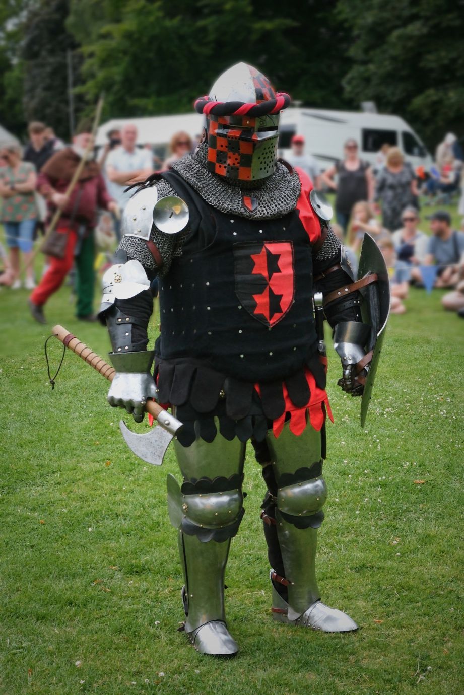 Penton-Medieval-Midsummer-Festival-knight-portrait-4844-23062024