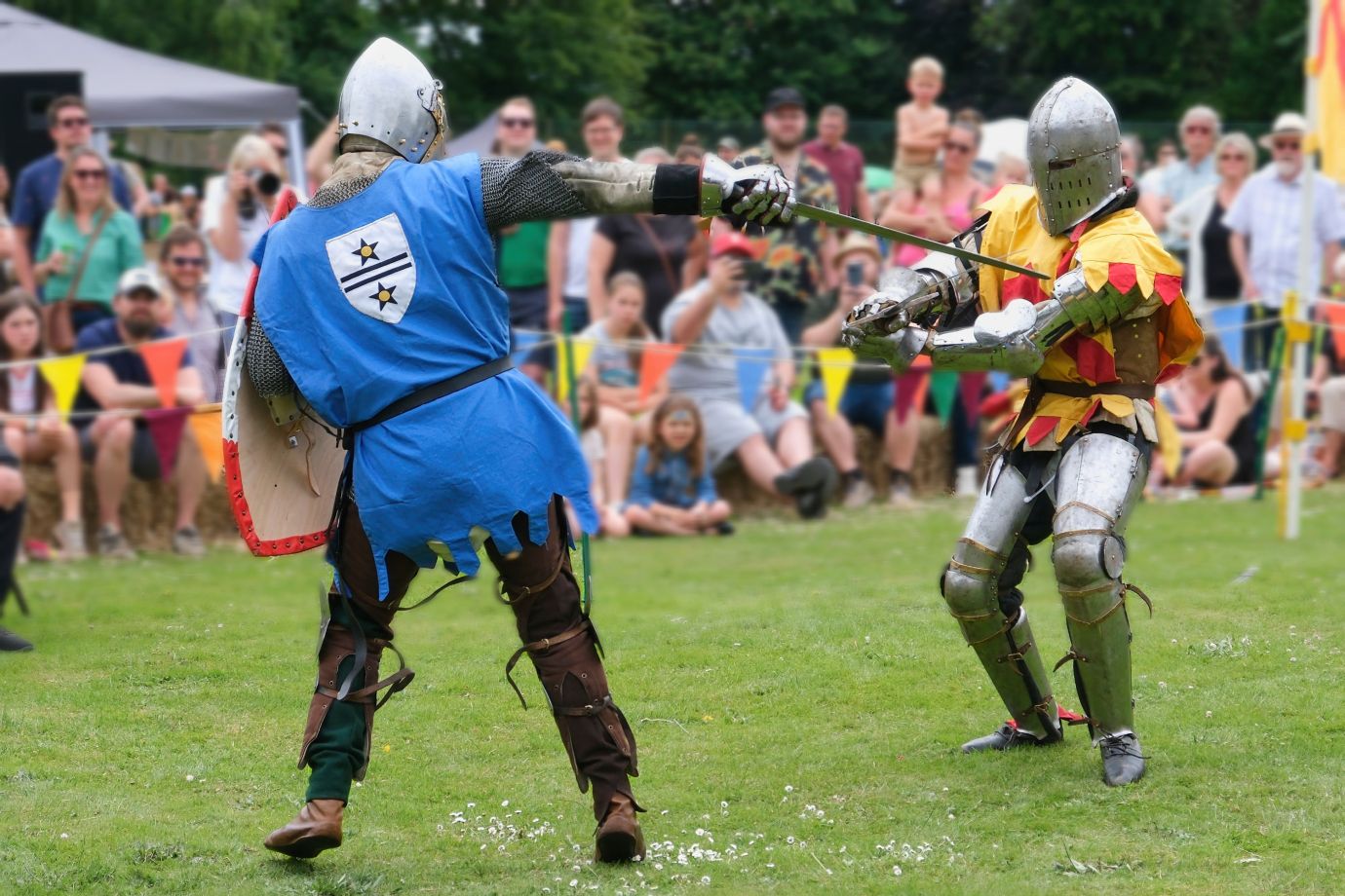 Penton-Medieval-Midsummer-Festival-knights-battle-5696-23062024