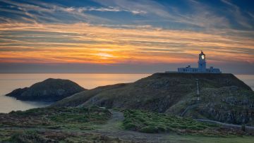 Lighthouse-sunset-Strumble-Head-Pembrokeshire-3762-19092022