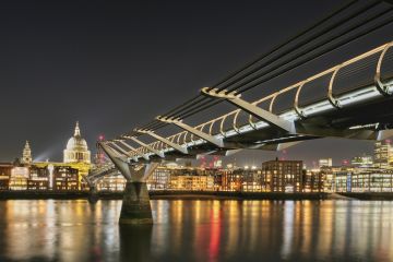 Millennium-Bridge-St-Pauls-Cathedral-London-night-autumn-F9268-27112024