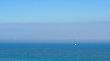 Yacht-Thanet-wind farm-sea-mist-blue-sea-and-sky-Broadstairs-Kent-3613-16062021